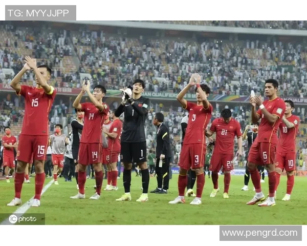 重庆足球队实力揭秘：深度分析球队战术与球员表现的背后故事